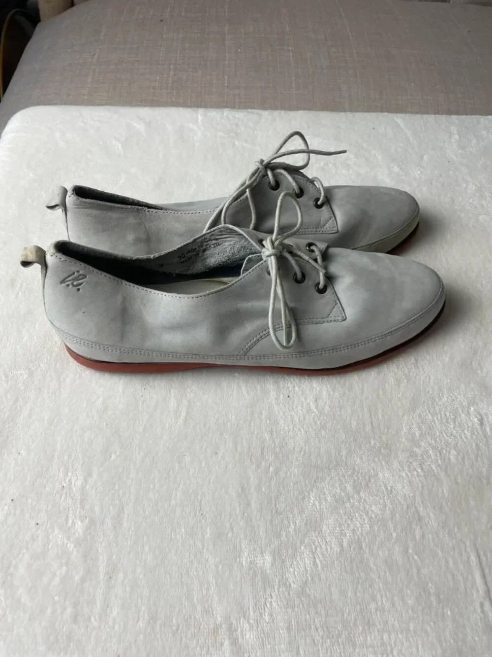 EUC i.e. Women's Gray Leather Oxfords size 9